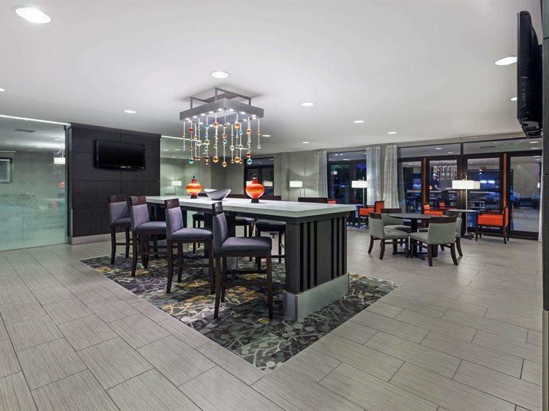 Comfort Inn & Suites Irving Las Colinas Dfw Ngoại thất bức ảnh